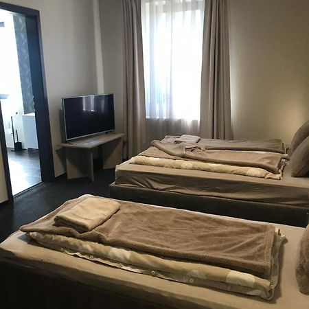 4 Haloszobas Pihenj Meg Vendeghaz Nyiregyhaza Exterior photo