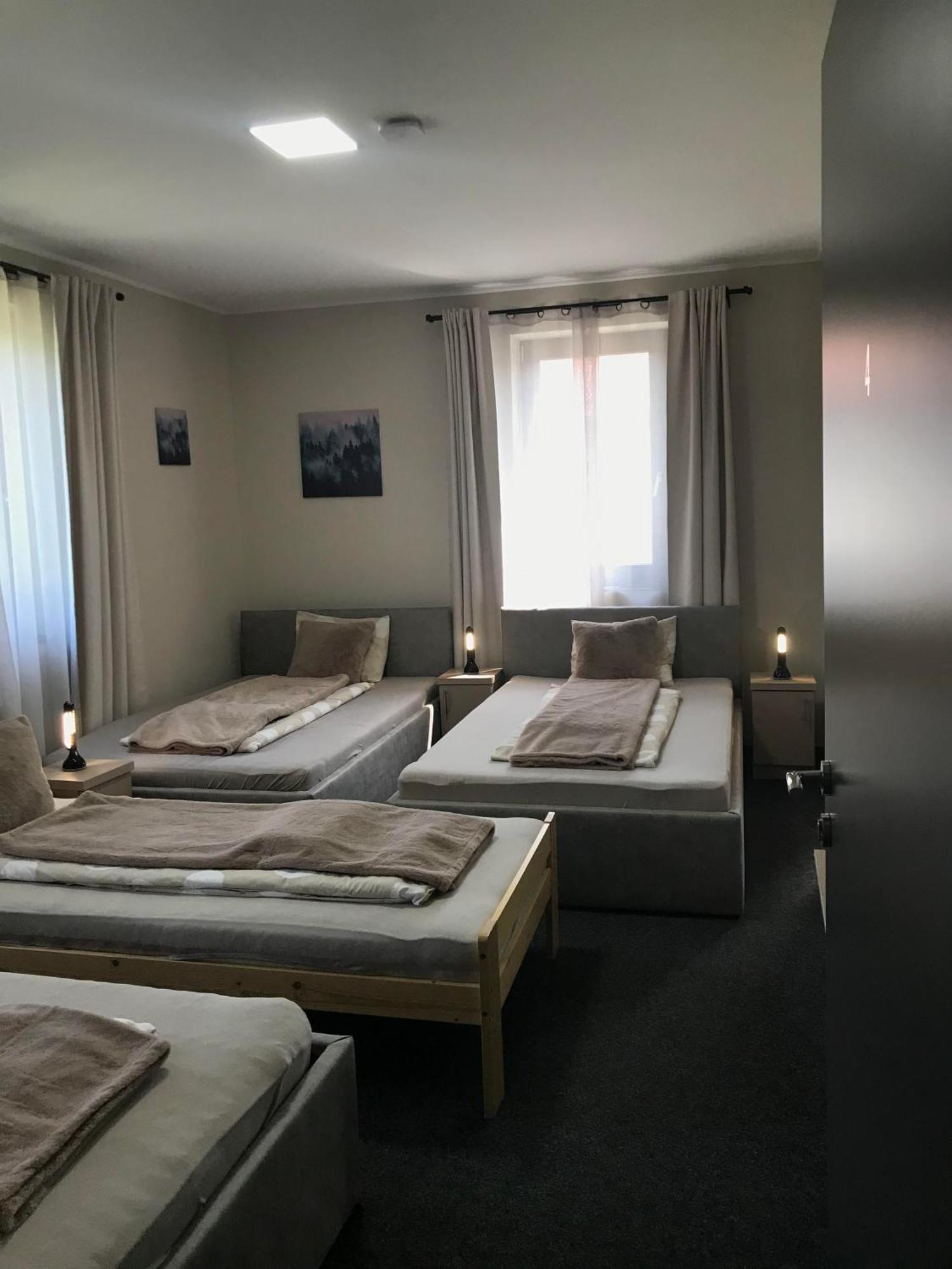 4 Haloszobas Pihenj Meg Vendeghaz Nyiregyhaza Exterior photo